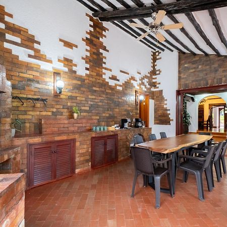 Hotel Chalet El Castillo By Majuva La Tebaida Exterior photo